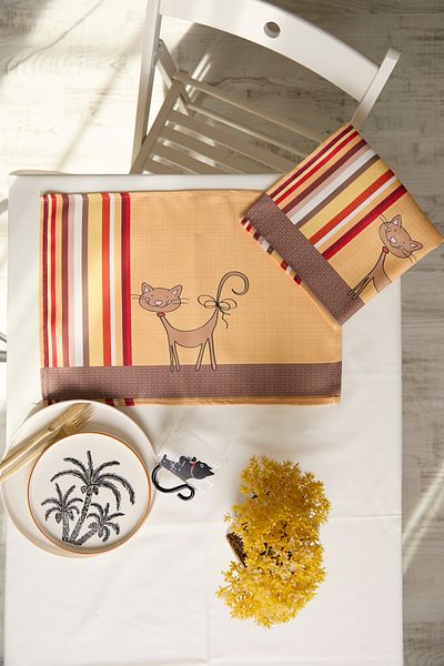 AYSHOME Комплект за американски сервиз Ays Home Cinnamon от 2 части с мотив на котка
