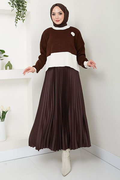 hafsamina Brown Crop Sweater - Heart Detail, Two Colors Hm2575