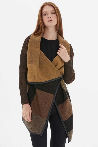 Two Mail Casual Cardigan - Piping Detailed, Black