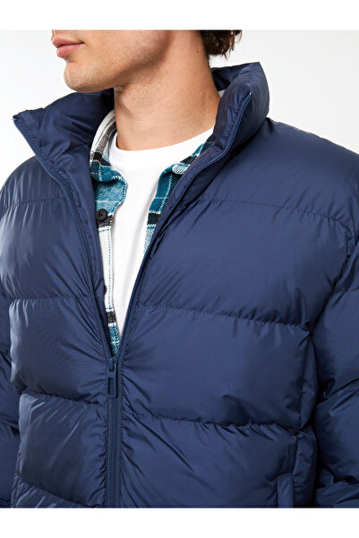 LC Waikiki Standard Fit Stehkragen Herren Puffermantel