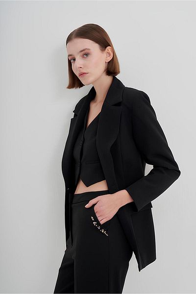 Yake Pocket Edge Stone Embroidered Stylish Trousers with Slits on the Leg