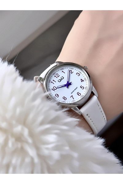 Q&Q Minimal Elegant Thin Case Numeral Women Leather Cord Wrist Watch