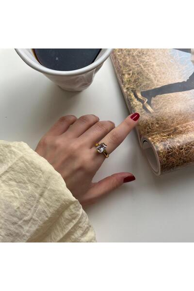 Alice İsstanbul Steel Baguette Stone Ring