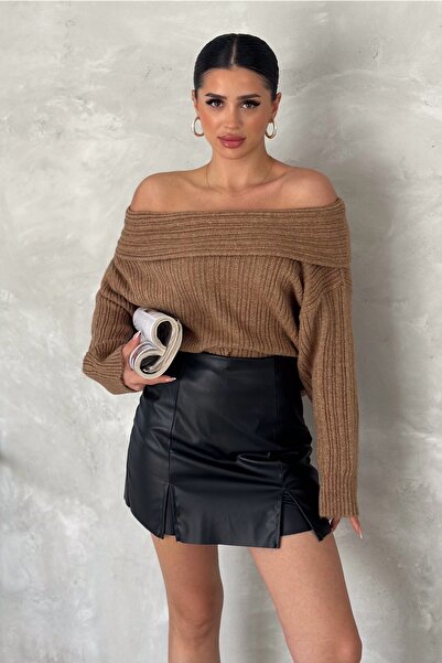 FEMELLE Women's Camel Standard Size Madonna Collar Ribbed Knitwear Sweater