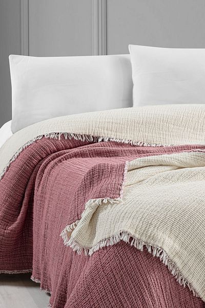 Kanz Double 5-Layer Filled Muslin Bedspread - Claret Red