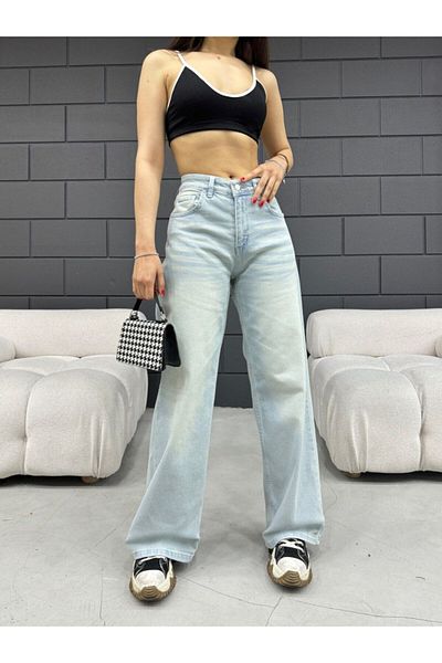 BİKELİFE Locker geschnittene Damenjeans – gerade Passform mit Pale-Effekt