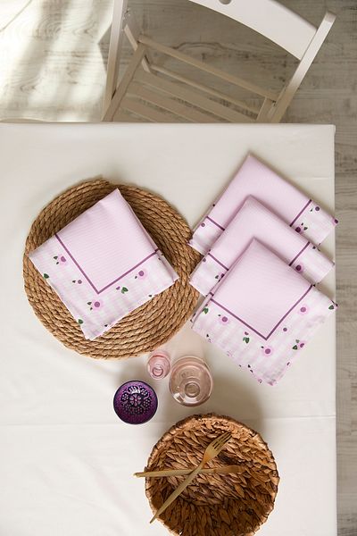AYSHOME Set de 4 șervețele florale din material textil liliac Ays Home (4 bucăți)