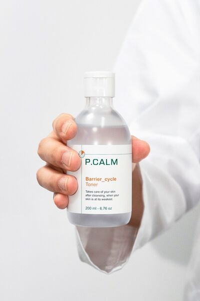 P Calm P.Calm Anti-Acne, Blemish and Redness Barrier Cycle Tonic Containing Azulene and Centella 200ml