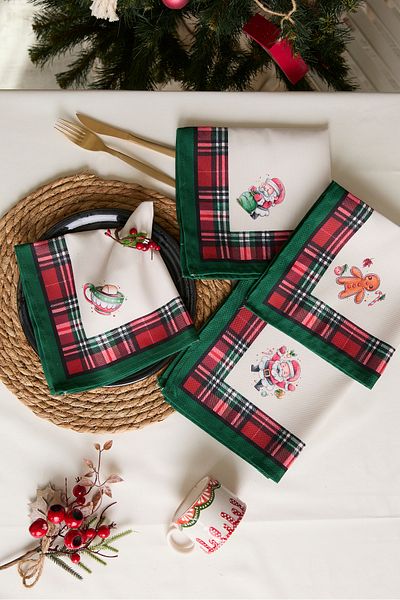 AYSHOME Ays Home 4-Piece Fabric Christmas Figured Gingham Napkin Set (4 Pcs)