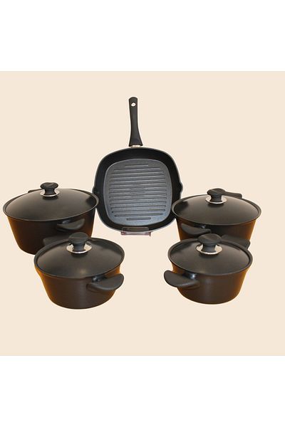Arzu Çelik 9 Piece Katre Non-Stick Cookware Set