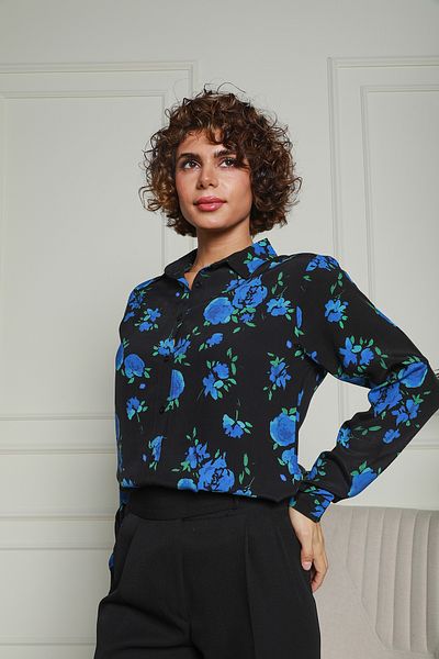Butik Cămașă neagră țesătă cu flori albastre 1500049
