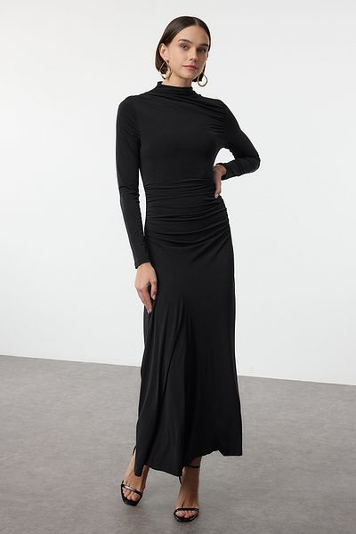 Trendyol Collection Černé upnuté/vypasované stojáčkové límce s dlouhým rukávem Flexibilní maxi pletené šaty Twoaw25El00099