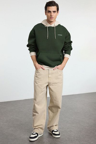 Trendyol Collection Oversize khaki fleecová mikina s kapucí – barevná výšivka, Tmnaw25Sw00067