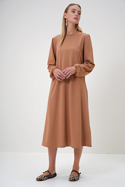 Trend Alaçatı Stili Γυναικείο πλεκτό φόρεμα με λαιμόκοψη βιζόν Maxi Box Crep ALC-X12927