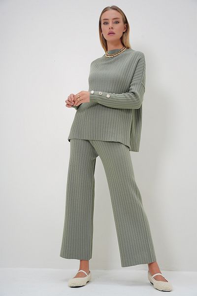 Trend Alaçatı Stili Women's Khaki Stand Collar Low Sleeve Knitwear Trousers and Blouse Set Alc-X12832