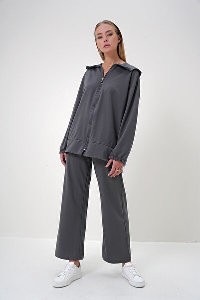 Trend Alaçatı Stili Női antracit póló nyakú cipzáras dzseki és nadrág kétrészes szett ALC-X12930