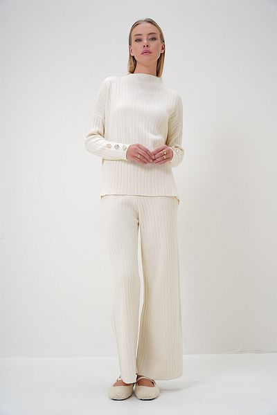 Trend Alaçatı Stili Women's Beige Stand Collar Low Sleeve Knitwear Pants and Blouse Suit Alc-X12832