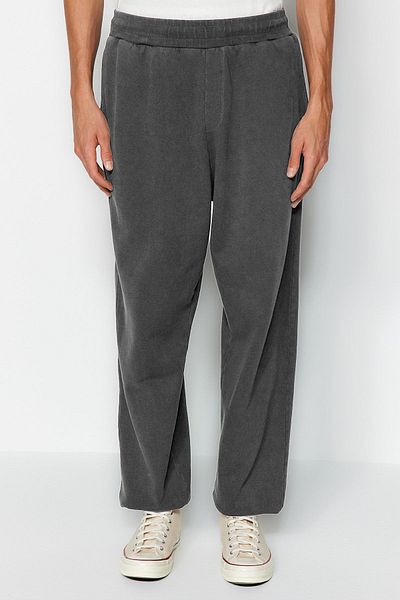 Trendyol Collection Premium Anthrazit 100 % Baumwolle Oversize/Wide Faded Effect Open Leg Sweatpants TMNAW24EA00002