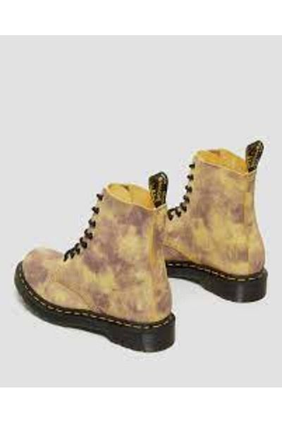 Dr. Martens 8 Eye Boots