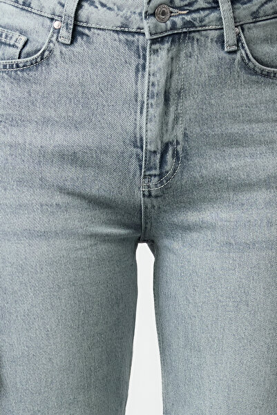 Trendyol Collection Light Blue High Waist Slim Mom Jeans Twoaw25Je00153