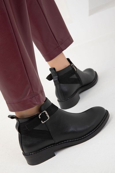 SOHO Women's Black Boots - 19914 Model Bootie