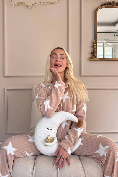 Pijamaevi Karamel Yıldız Desenli Önden Düğmeli Peluş Polar Pijama Takımı