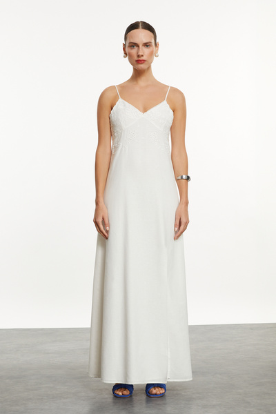 Mudo Embroidered Slit Long Dress