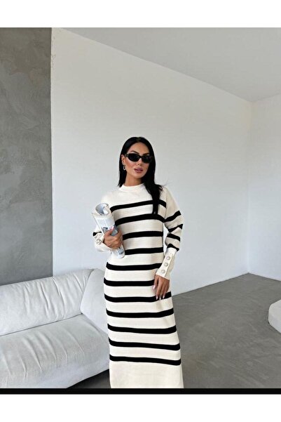 cottonage Μίντι ριγέ πλεκτό φόρεμα σε κρεμ χρώμα - λαιμόκοψη, εκτός ώμου, μακρύ μανίκι με κουμπιά και σκίσιμο στο πλάι