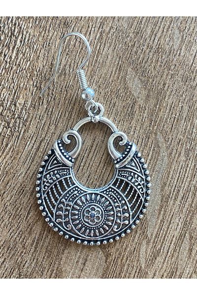 Store الرجعية عزر نمط الأقراط