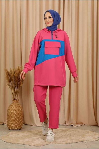 Moda Rosa 25K3057 - Pink - Sports Suit with Front Pocket