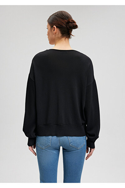 Mavi V Yaka Siyah Triko Loose Fit / Bol Rahat Kesim 1710456-900