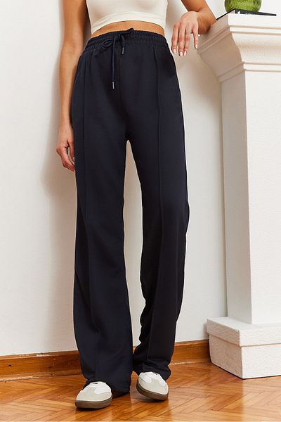 Bianco Lucci Lässige Damen-Jogginghose mit weitem Bein 2396 60751003