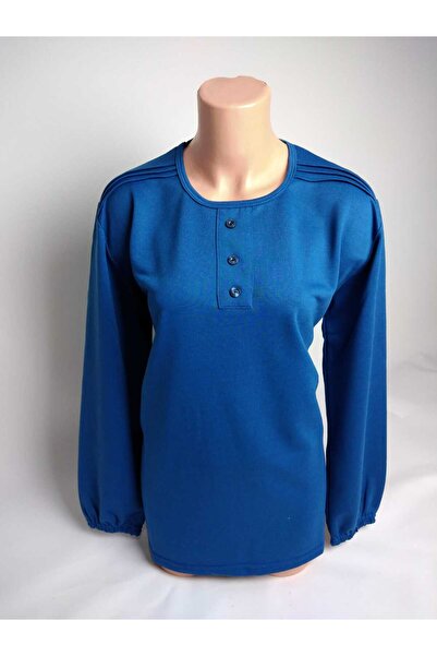 YAŞAR TRİKO تي شيرت نسائي ذو رقبة دائرية باللون النيلي مزين بثلاثة أزرار وأكم...