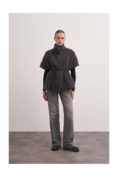 FUSHYA Plush Vest with Leather Belt