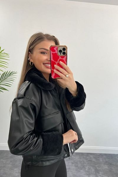 GM Butikk Black Women's Premium Leather Coat with Complete Silk Fur Inside