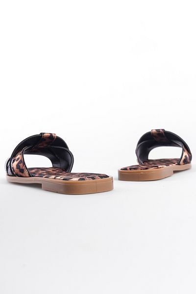 Capone Outfitters Zaren Frauen Hausschuhe