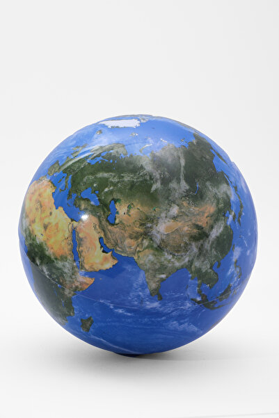 Seçkin Işıklı masaüstü dönen Dünya küre