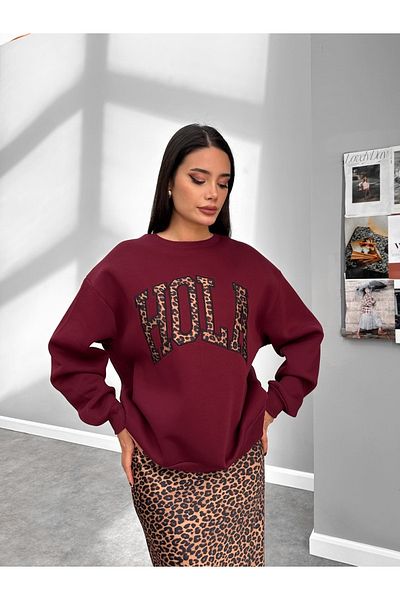 ESRAHELVACI Three Thread Raised Hola Sweatshirt