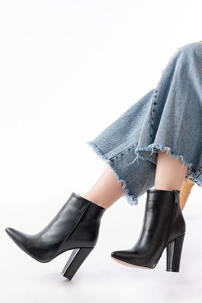 Moda Asmira Vrt-4801 Black High Thick Heeled Zippered Women's Boots