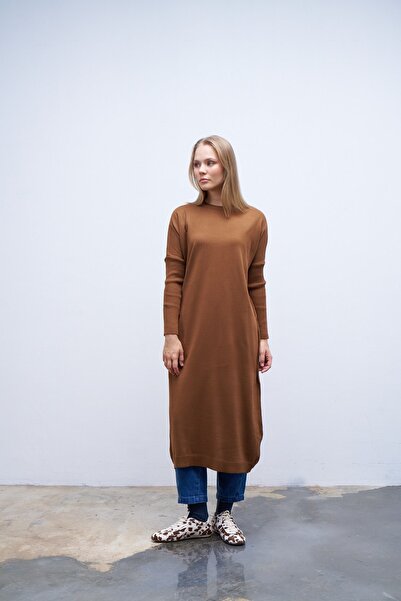 QANU Basic Knitwear Tan