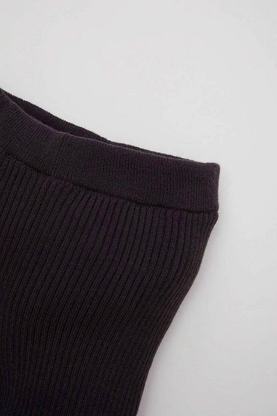 DeFacto Baby-Mädchen-Strumpfhose mit elastischem Bund und ausgestelltem Bein – C8442a524wn