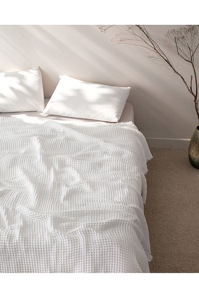 Madame Coco Beatrice Single 100% Cotton Bedspread - Ecru