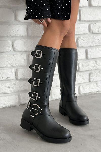 Shoebutik Rock n Roll Μαύρες Δερμάτινες Γυναικείες Μπότες με Μεταλλική Πόρπη Λεπτομέρεια