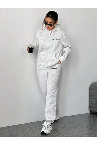 Mythologie بدلة رياضية من نوع Forever Wild Sweatshirt - طقم بدلة رياضية مطبوعة باللون الرمادي مع غطاء للرأس