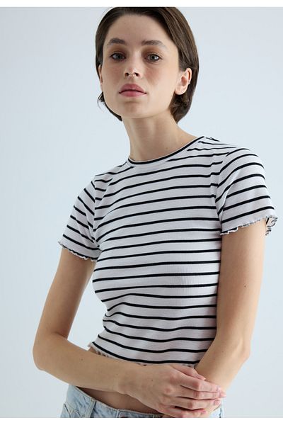 TUBİA Black and White Striped Women's Crop T-shirt - Short Sleeve