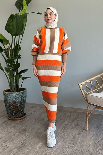 InStyle مجموعة ملابس تريكو برتقالية بأكمام الخفاش