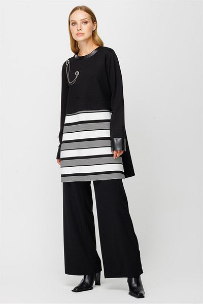 Esswaap Black and White Garnished Tunic with Collar Brooch Black