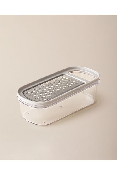 Madame Coco Elroy 2-Piece Soft Gray Grater Set