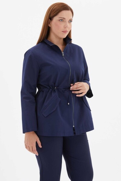 Selen Giyim Büyük Beden Dik Yaka Beli Büzgülü Trençkot