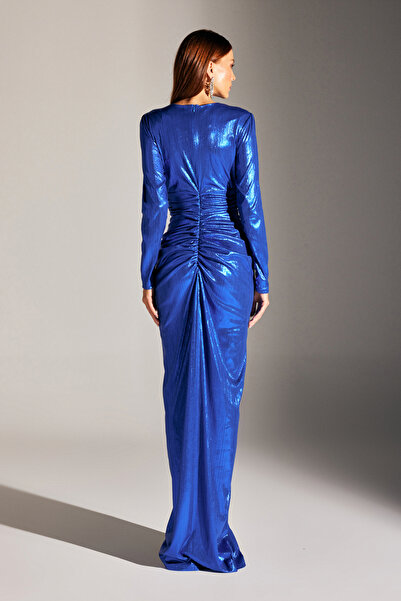 BETTY & SAM JANETTA SAKS IŞILTILI VÜCUDU SARAN TAŞLI KEMERLİ UZUN KOLLU ABİYE ELBİSE